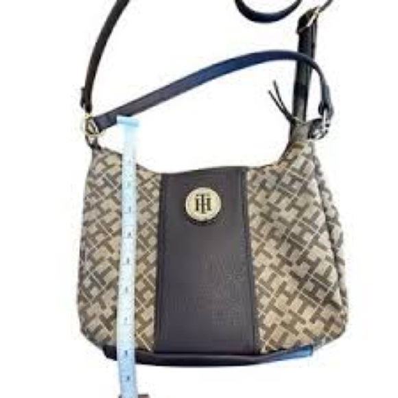 Tommy Hilfiger vintage Stylish Brown Patterned Handbag - Picture 4 of 4